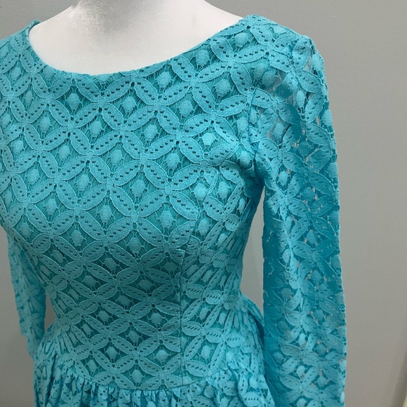 Lilly Pulitzer Lori Lace Dress - Picture 3 of 4